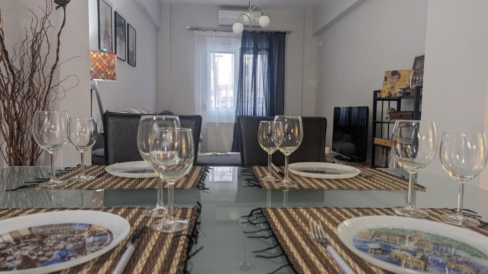 Luxury & Spacious Apartment In أثينا المظهر الخارجي الصورة