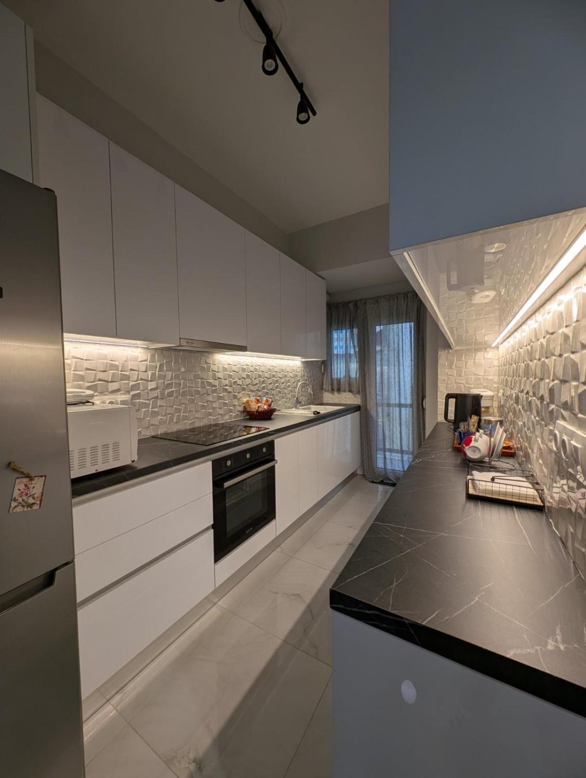 Luxury & Spacious Apartment In أثينا المظهر الخارجي الصورة